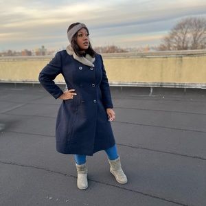 Elégane D’Europe Fur Collard Vintage Wool blend Navy Pea Coat